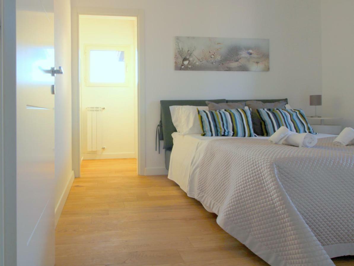 Suite Delicia Apartment - Appartamento Con Terrazza Неаполь Экстерьер фото
