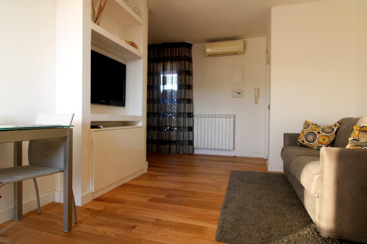 Suite Delicia Apartment - Appartamento Con Terrazza Неаполь Экстерьер фото